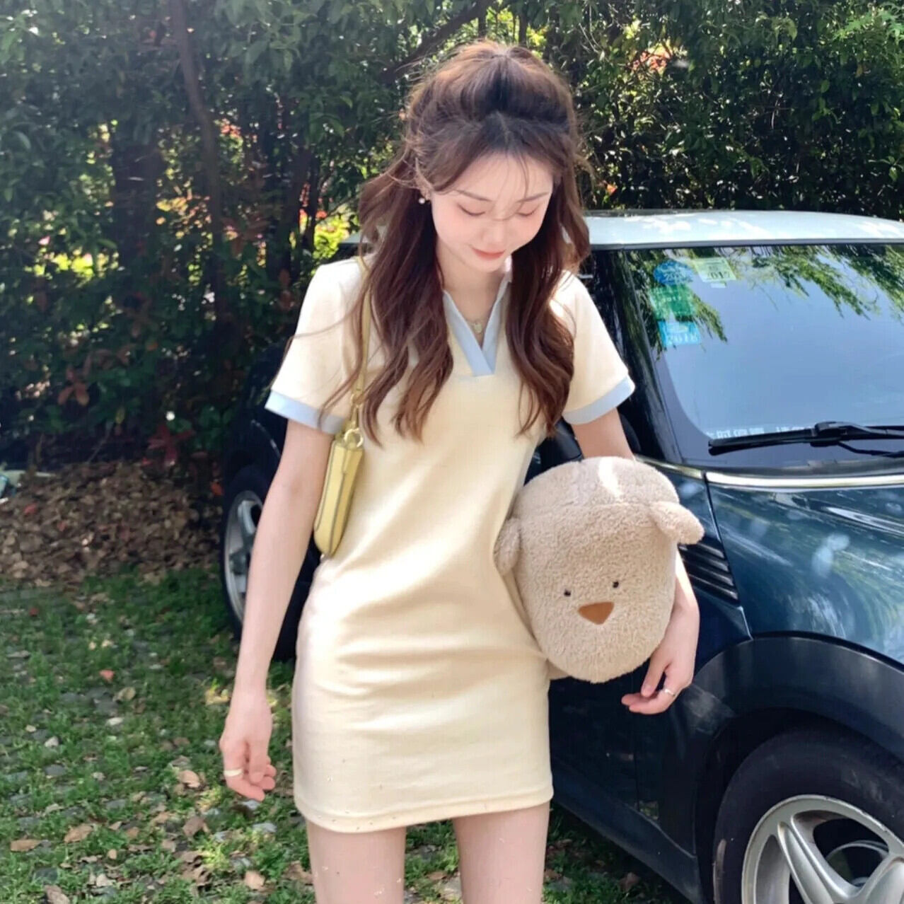 Eo thon váy màu trơn cổ Áo polo