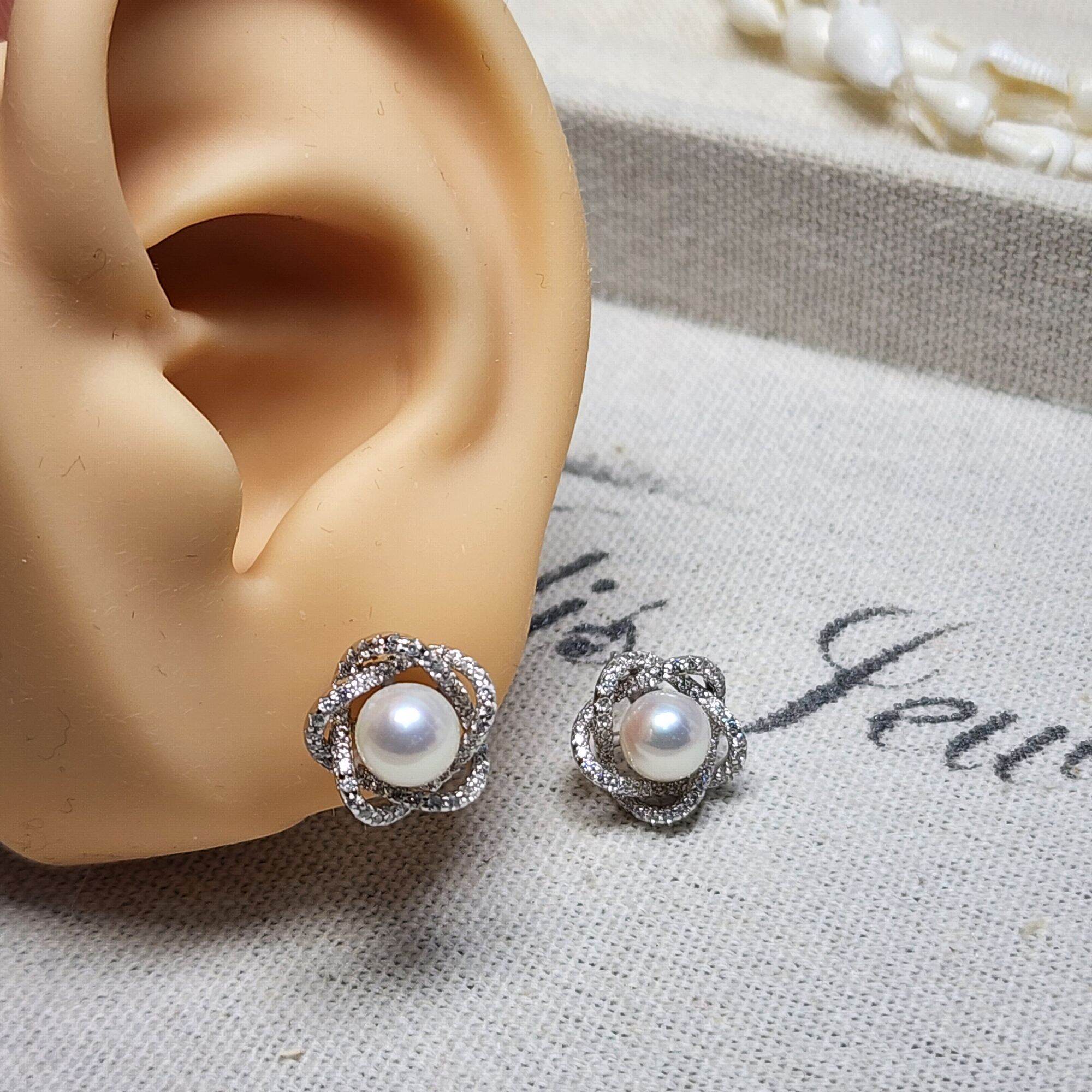Vedis "Violaire" Premium Sea Pearl 5.5.5mm-6mm Earring