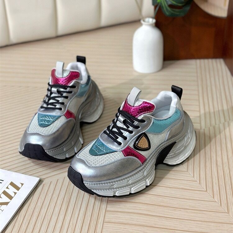 Lässige Schuhe für Papa, trendiger neuer Stil, vielseitig, atmungsaktiv, bequem, Sportschuhe, dicker Saum, zur Erhöhung der Freizeit, Laufschuhe