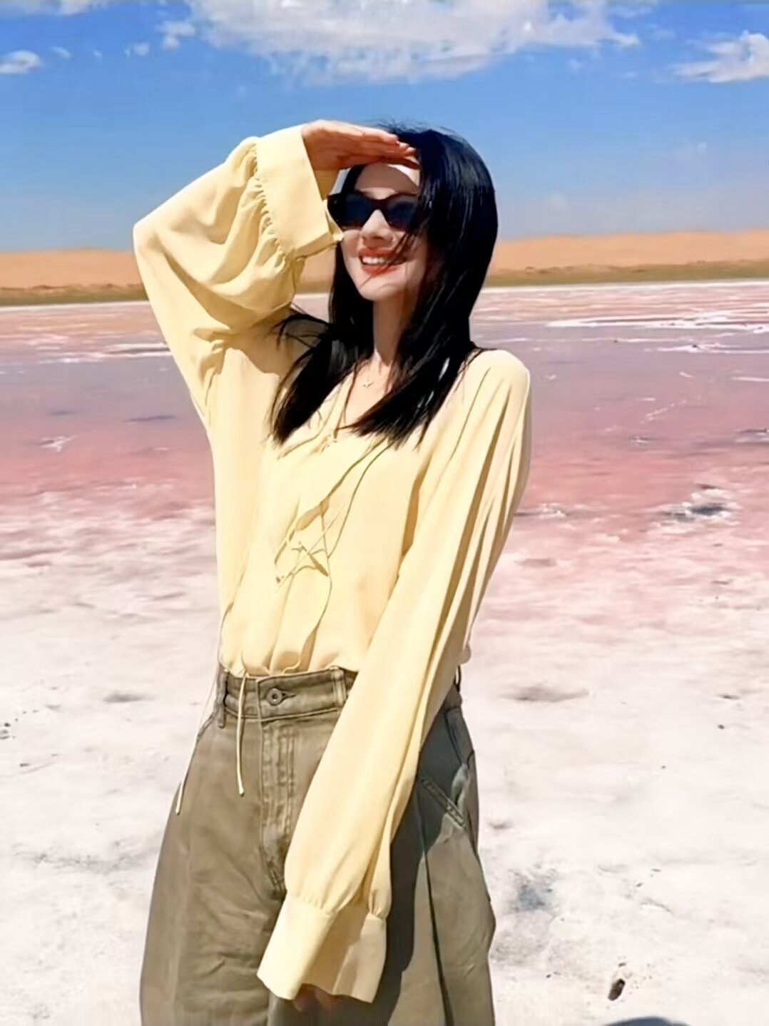 สไตล์เดียวกับ Retro Denim Female Spring 2024 ของ Gao Yuanyuan