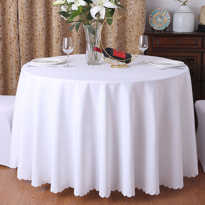 white banquet table