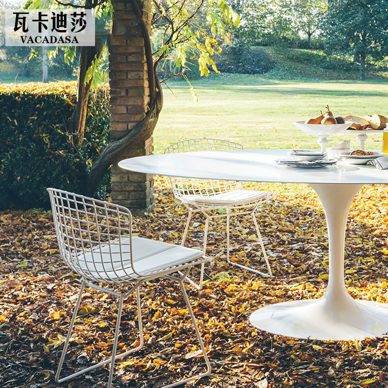 mesh outdoor seating