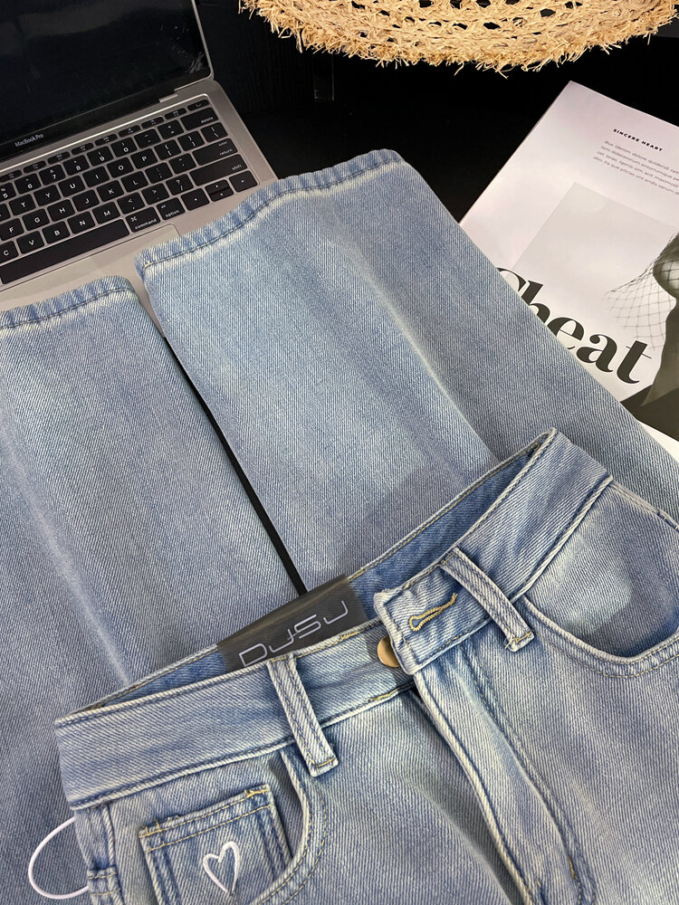 High Waist Loose Fit Long Jeans Women's Spring 2025 French Vintage Light Blue Heart Shaped Wide Leg Straight Cut Denim Trousers · v2