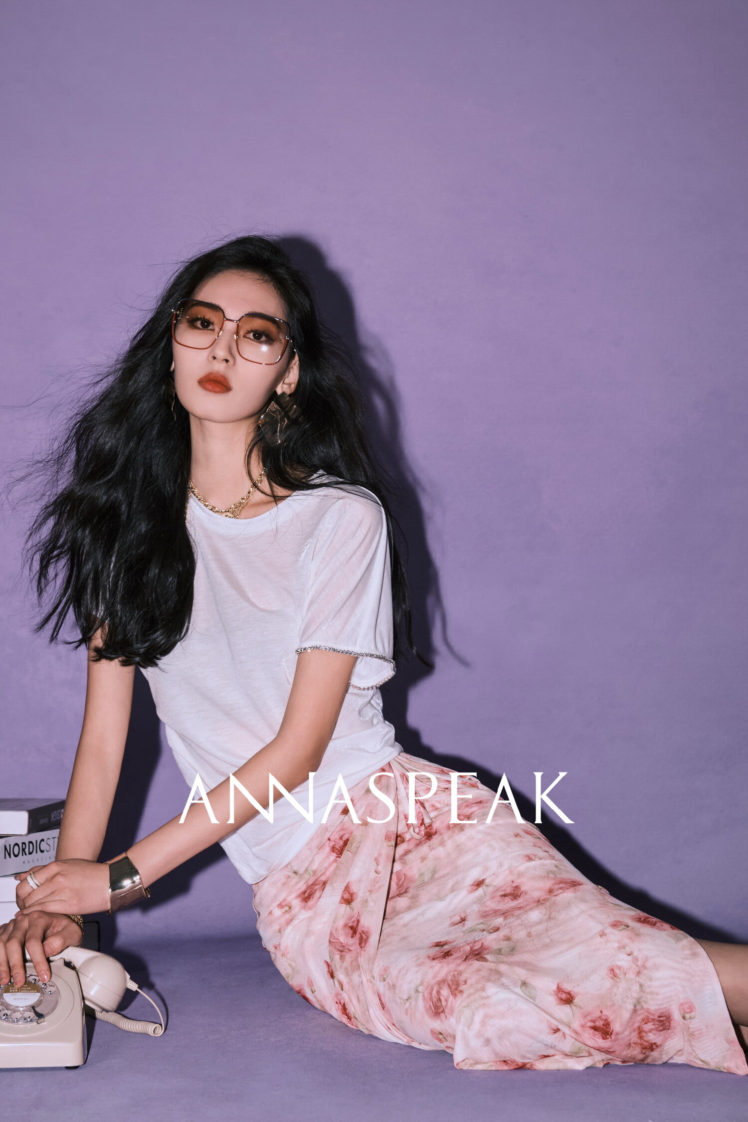 Annaspeak Galaxy 반팔 티셔츠 여성용 세련된 다이아몬드 장식 상의 캐주얼 루즈핏 퓨어 컬러 봄 여름 신상품