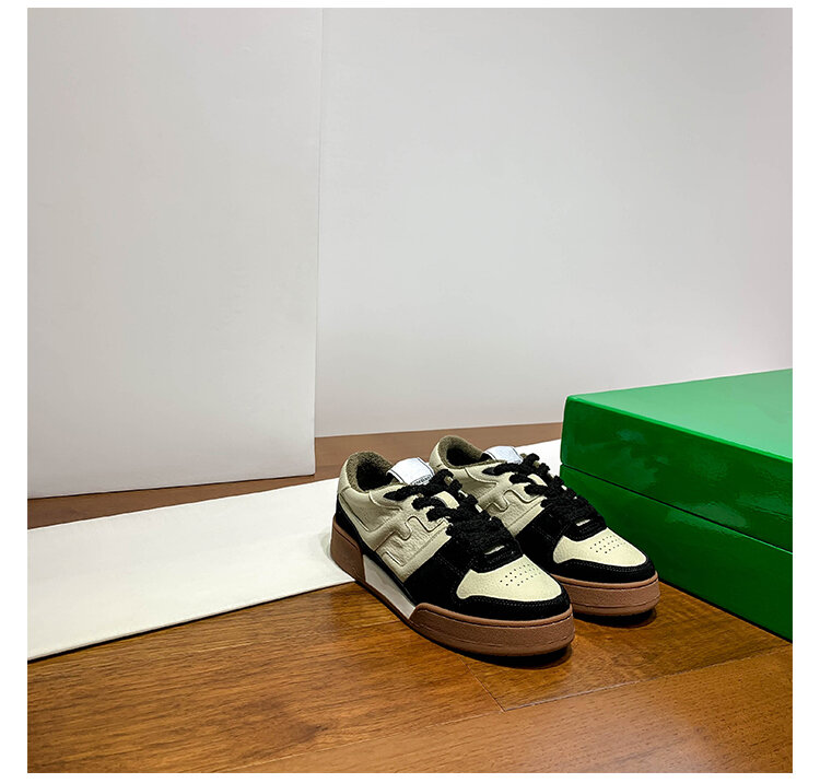 Scarpe da tavola retrò in pelle color block da donna casual all-match primaverili nuovo stile Sneakers bianche sportive Dequn Shoes Street Style