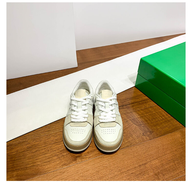 Scarpe da tavola retrò in pelle color block da donna casual all-match primaverili nuovo stile Sneakers bianche sportive Dequn Shoes Street Style