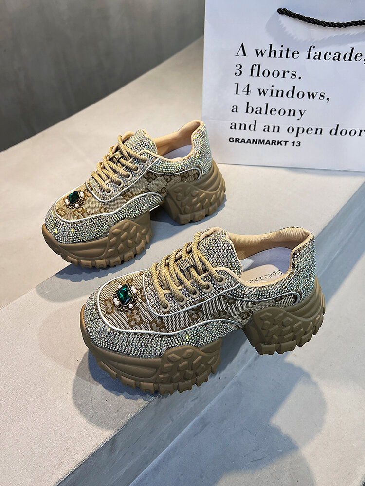 Eleganti scarpe da papà retrò con borchie di diamanti con tacchi spessi da donna, versatili, sportive e casual, altezza aumentata, comodo interno in rete