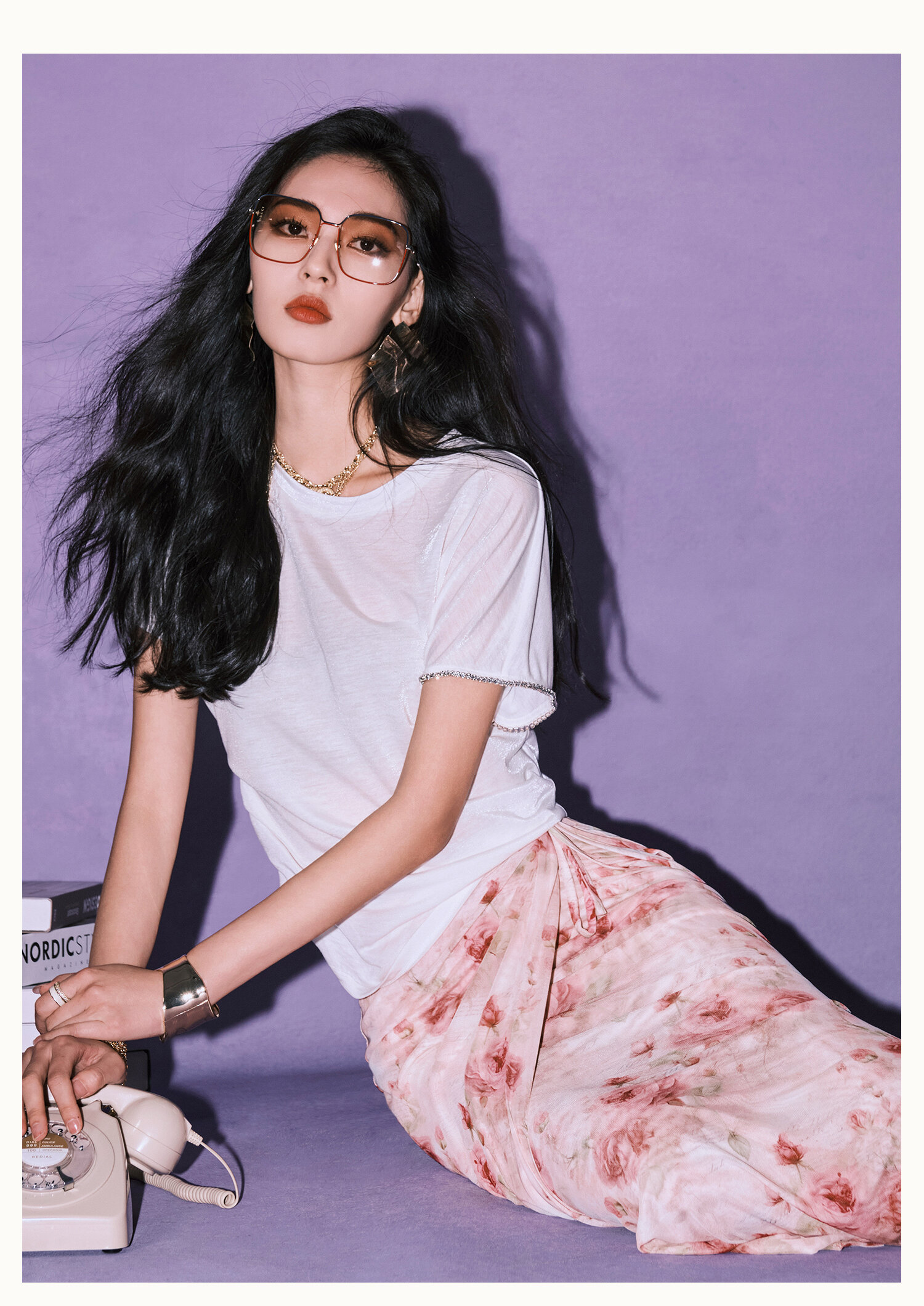 Annaspeak Galaxy 반팔 티셔츠 여성용 세련된 다이아몬드 장식 상의 캐주얼 루즈핏 퓨어 컬러 봄 여름 신상품