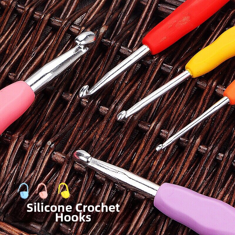 Silicone Soft Handle Crochet Needles Kit