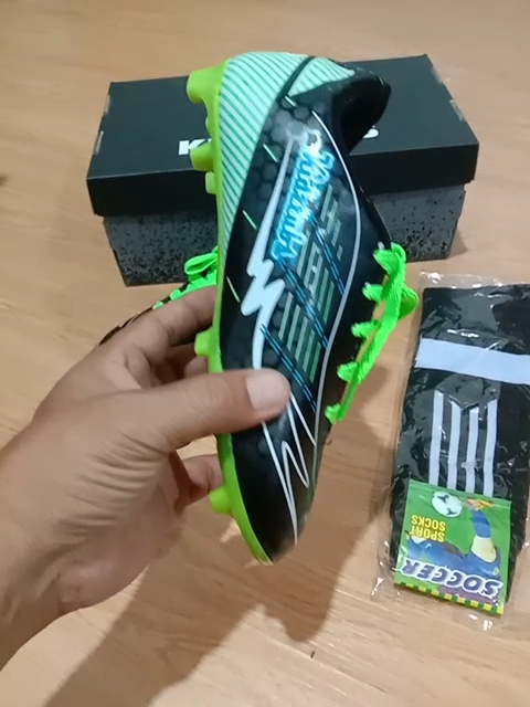 KIDZTUBS Sepatu Bola Anak Paket Komplit Sepatu Bola Tas Skin Deker Kaos Kaki Usia 6-10 Tahun Size 28 29 30 31 32 33 34 35 36 37 KDZ0948121924