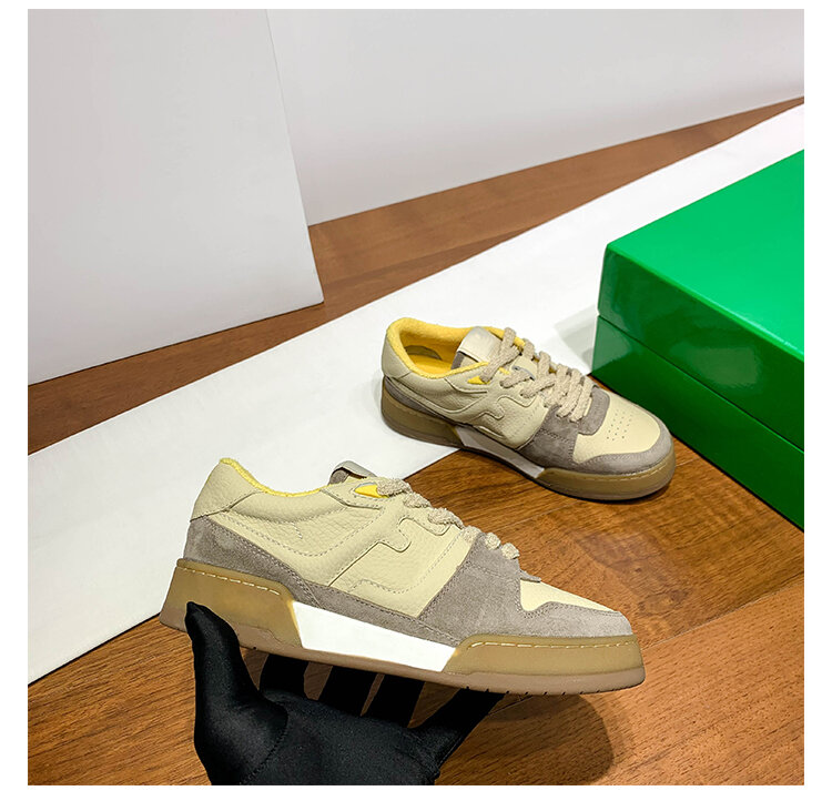 Scarpe da tavola retrò in pelle color block da donna casual all-match primaverili nuovo stile Sneakers bianche sportive Dequn Shoes Street Style