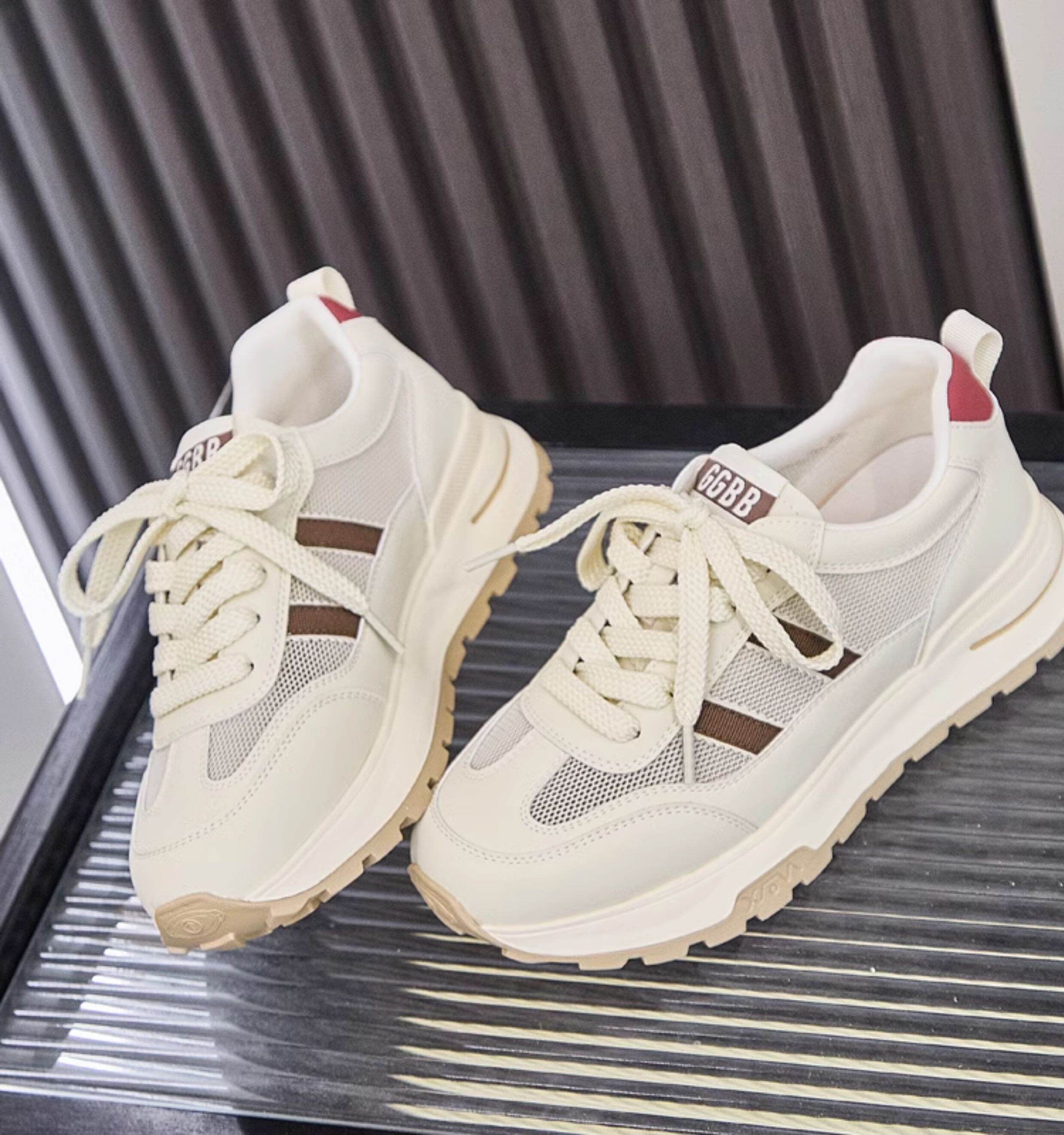 Zapatillas de malla de verano para mujer, zapatillas deportivas informales, estilo papá, modernas, sin cordones, punta redonda, tacón medio, calzado cómodo y a la moda