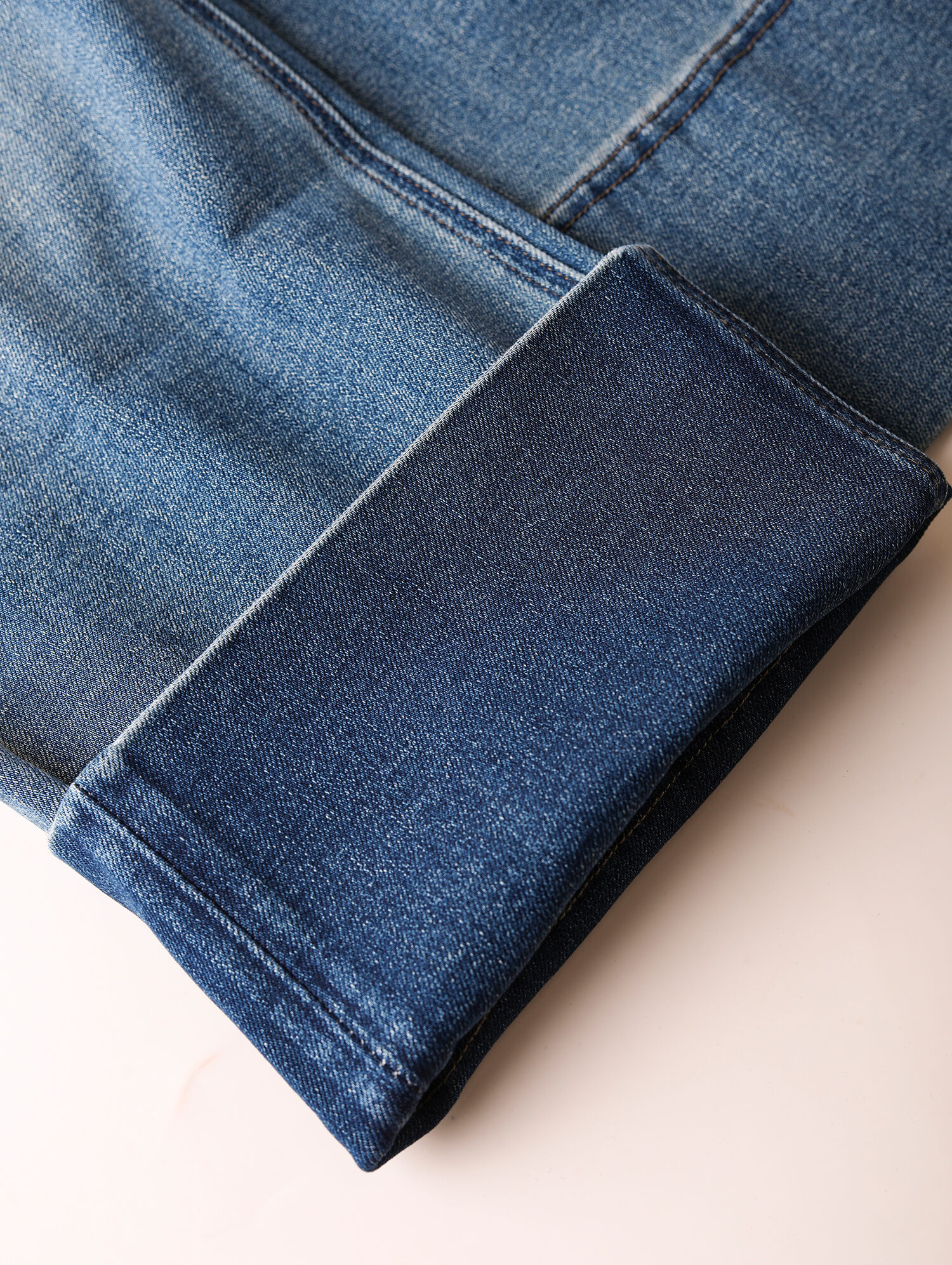Slimming Straight Leg Jeans Women's Wide Hem Mixed Fiber Cotton Denim Pants Long Leg Effect Autumn Fashion Natural Waist Zipper