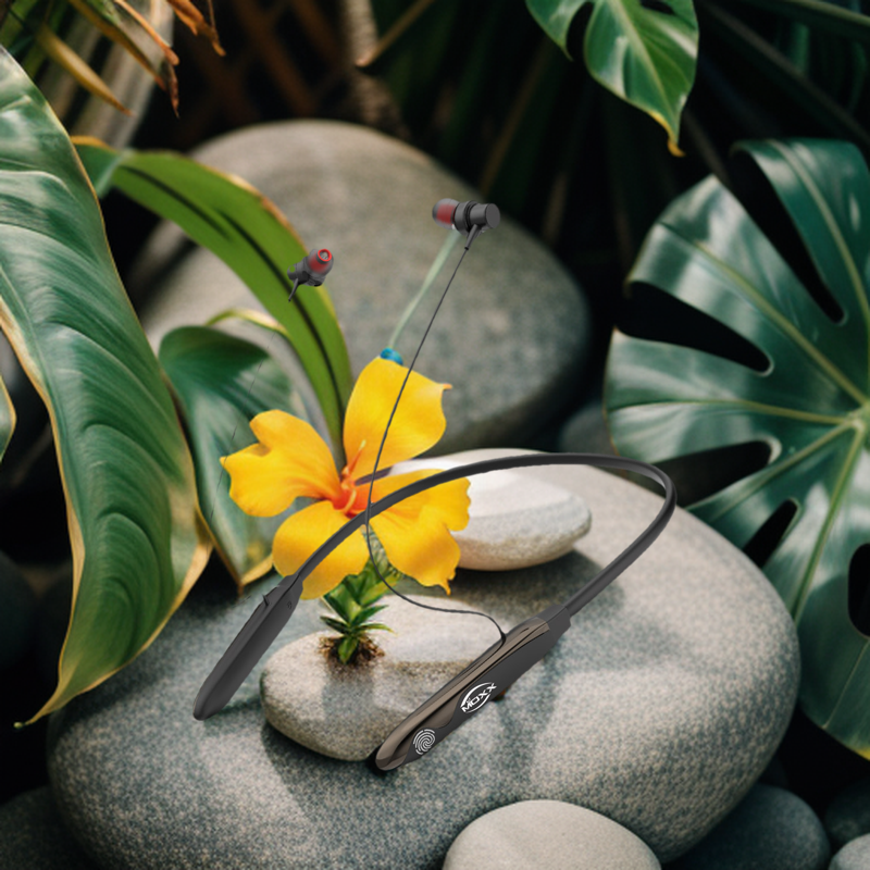 MOXX%20Wireless%20ENC%20Premium%20Neckband%20%5BBN300%5D%20Super%20Touching%20Control%20Environmental%20Noise%20Cancellation%20%5BENC%5D%20Active%20-%20Image%204