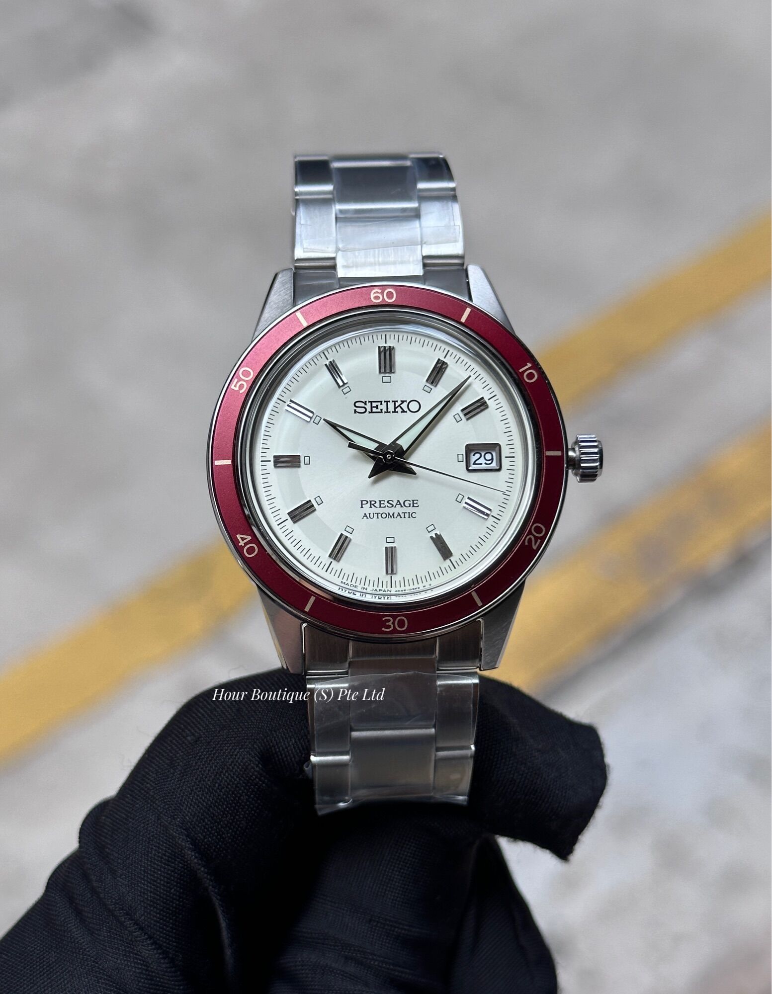 seiko presage red