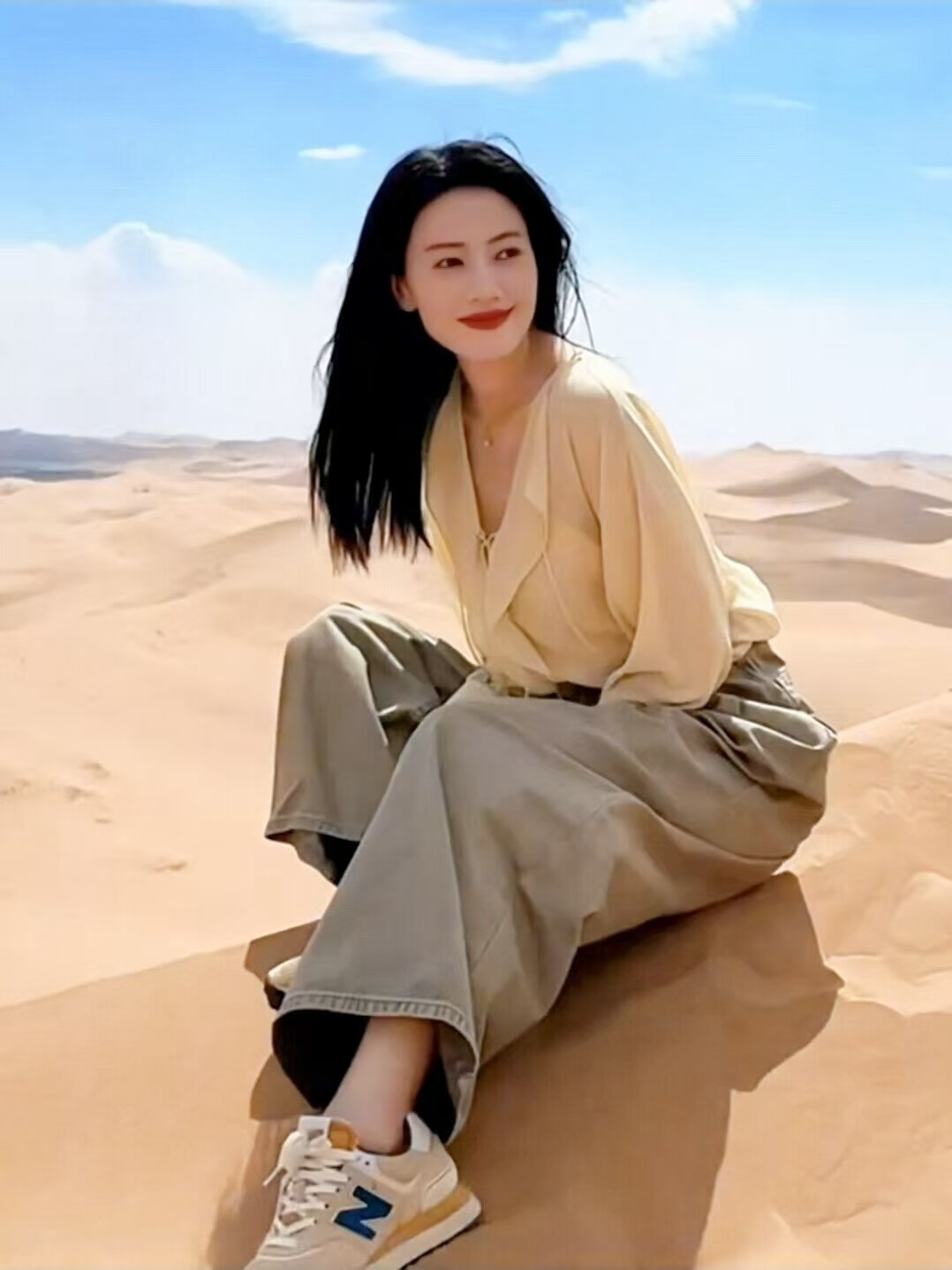 สไตล์เดียวกับ Retro Denim Female Spring 2024 ของ Gao Yuanyuan