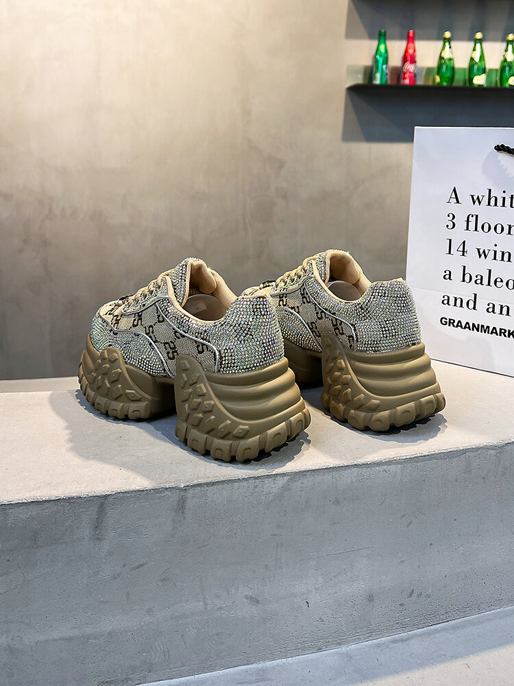 Eleganti scarpe da papà retrò con borchie di diamanti con tacchi spessi da donna, versatili, sportive e casual, altezza aumentata, comodo interno in rete