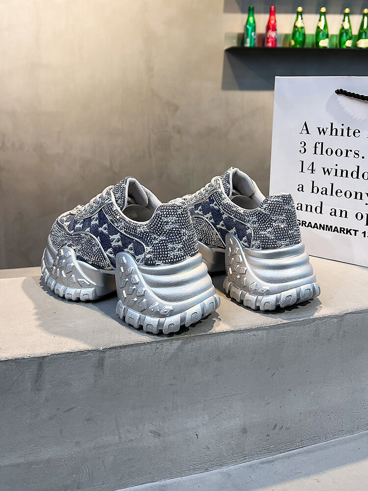 Eleganti scarpe da papà retrò con borchie di diamanti con tacchi spessi da donna, versatili, sportive e casual, altezza aumentata, comodo interno in rete
