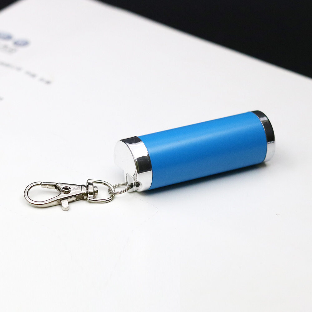 Portable Cylindrical Metal Ashtray Creative Keychain Outdoor Simple Design Alloy Material Fashionable Gift