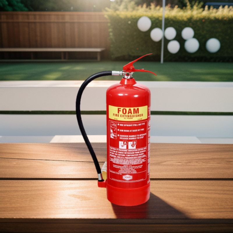 AFFF%2010%20Litre%20Fire%20Extinguisher%20-%20Image%203