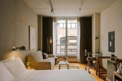 Chambers Powered by Sonder,Manhattan Hotel Booking,Marriott International, Hilton Worldwide, InterContinental Hotels Group (IHG), AccorHotels, Hyatt Hotels Corporation, Wyndham Hotels & Resorts, Huazhu Hotels Group, Disney Hotel, Best Western Hotels & Res Giá 45,273,928 Đồng*Miễn phí vận chuyển