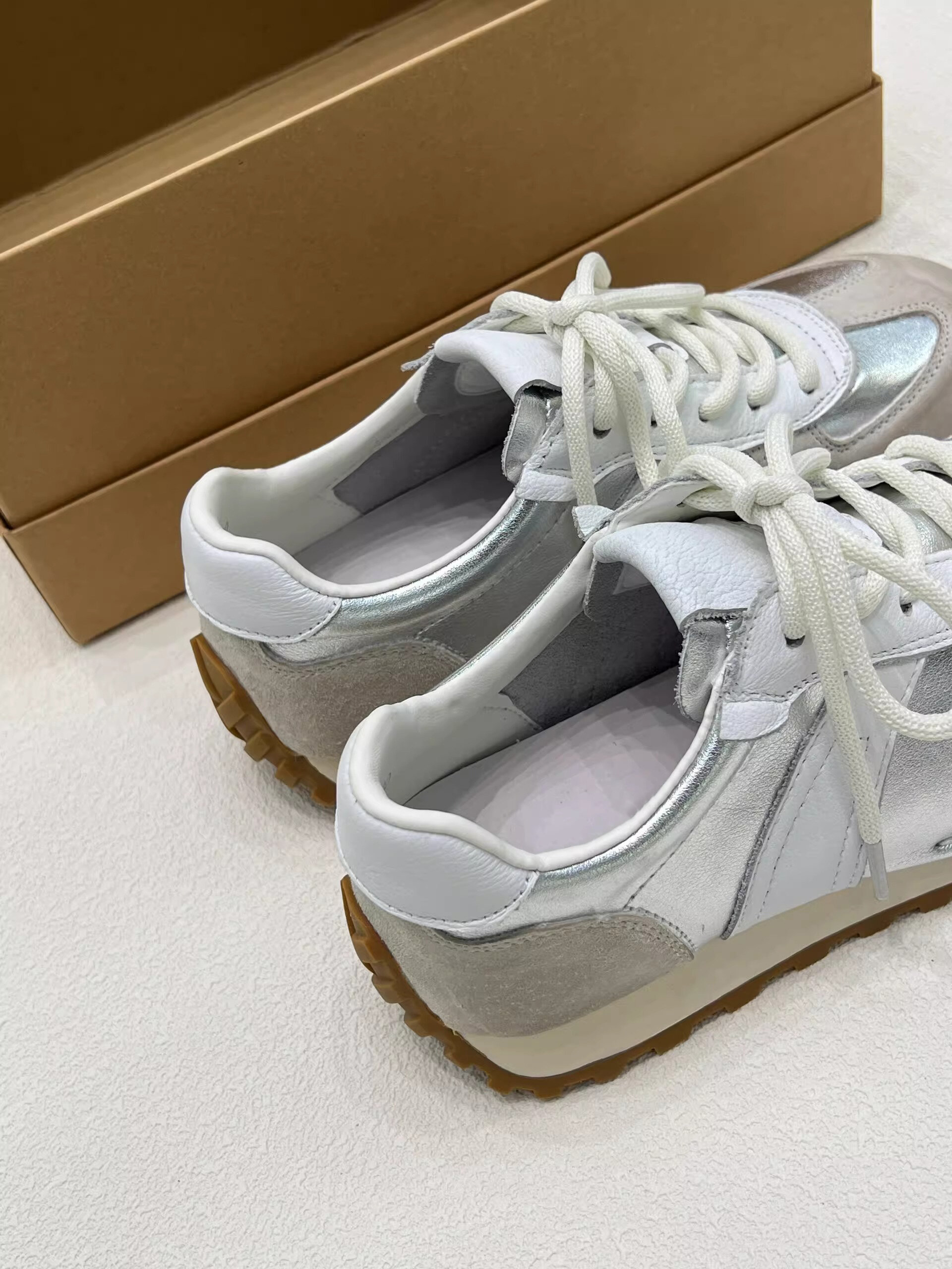 Silver Agan Women's Spring Summer 2025 New Retro Versatile Sports Casual Shoes Breathable Deqin Shoes Internet Celebrity Board Shoes · v7
