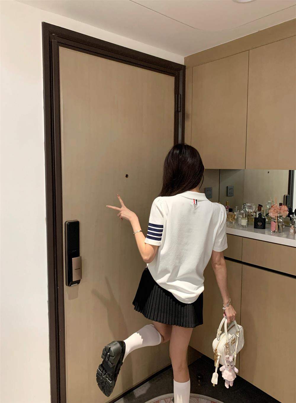 TB Thom Women's Summer Short Sleeve T-shirt with Embroidered Dog Cartoon and POLO Collar Slim Fit Regular Thickness for 18-24 Years Old