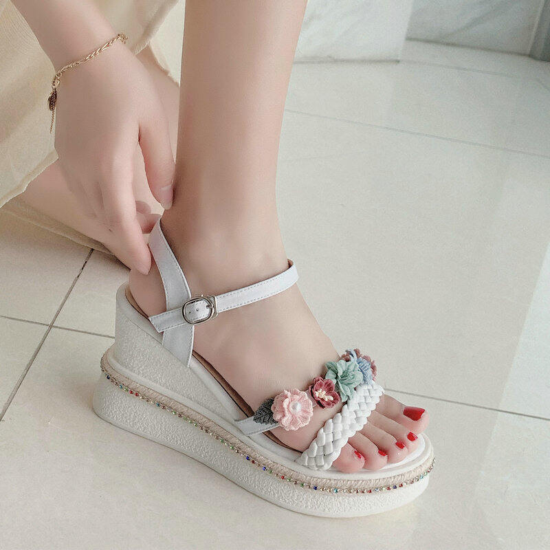 single strap wedges