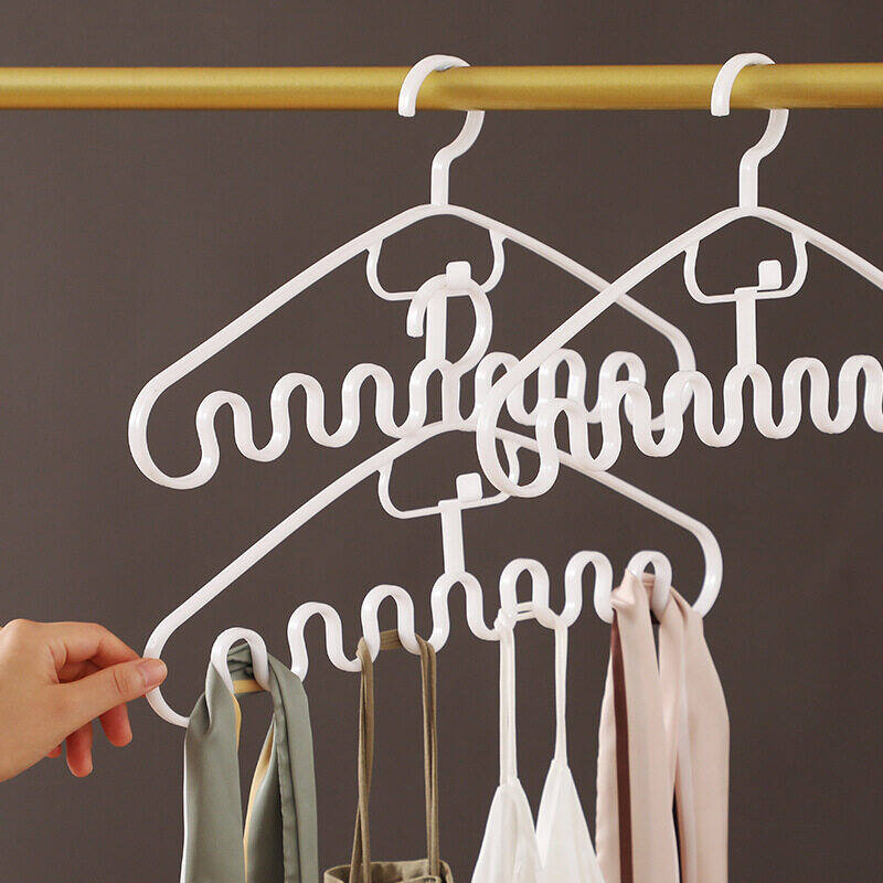ไม้แขวนเสื้อทรงหยักอเนกประสงค์,Gantungan Bra,ที่แขวนเสื้อกั๊ก,ที่แขวนเสื้อโค้ท-5แพ็ค,ที่แขวนโลหะสำหรับยกทรง,เสื้อ,ผ้าพันคอผ้าไหม,เสื้อถัก,เสื้อกันหนาว,ชุดสูท,แจ๊กเก็ตประหยัดพื้นที่ไม้แขวนเสื้อ (สีขาว,5) ราคา  40 บาท*ส่งฟรี