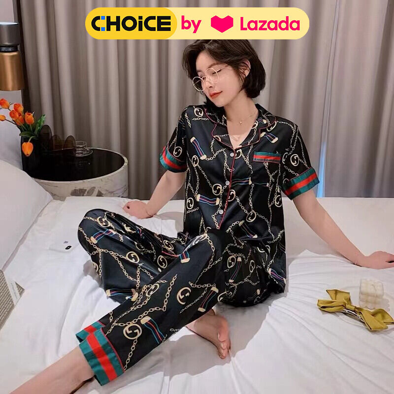5555-1 ชุดนอนแขนสั้นขายาว ชุดนอนผ้าซาติน ใส่สบาย นุ่ม ชุดนอน ผู้หญิง สินค้าพร้อมส่ง ราคา  165 บาท*ส่งฟรี