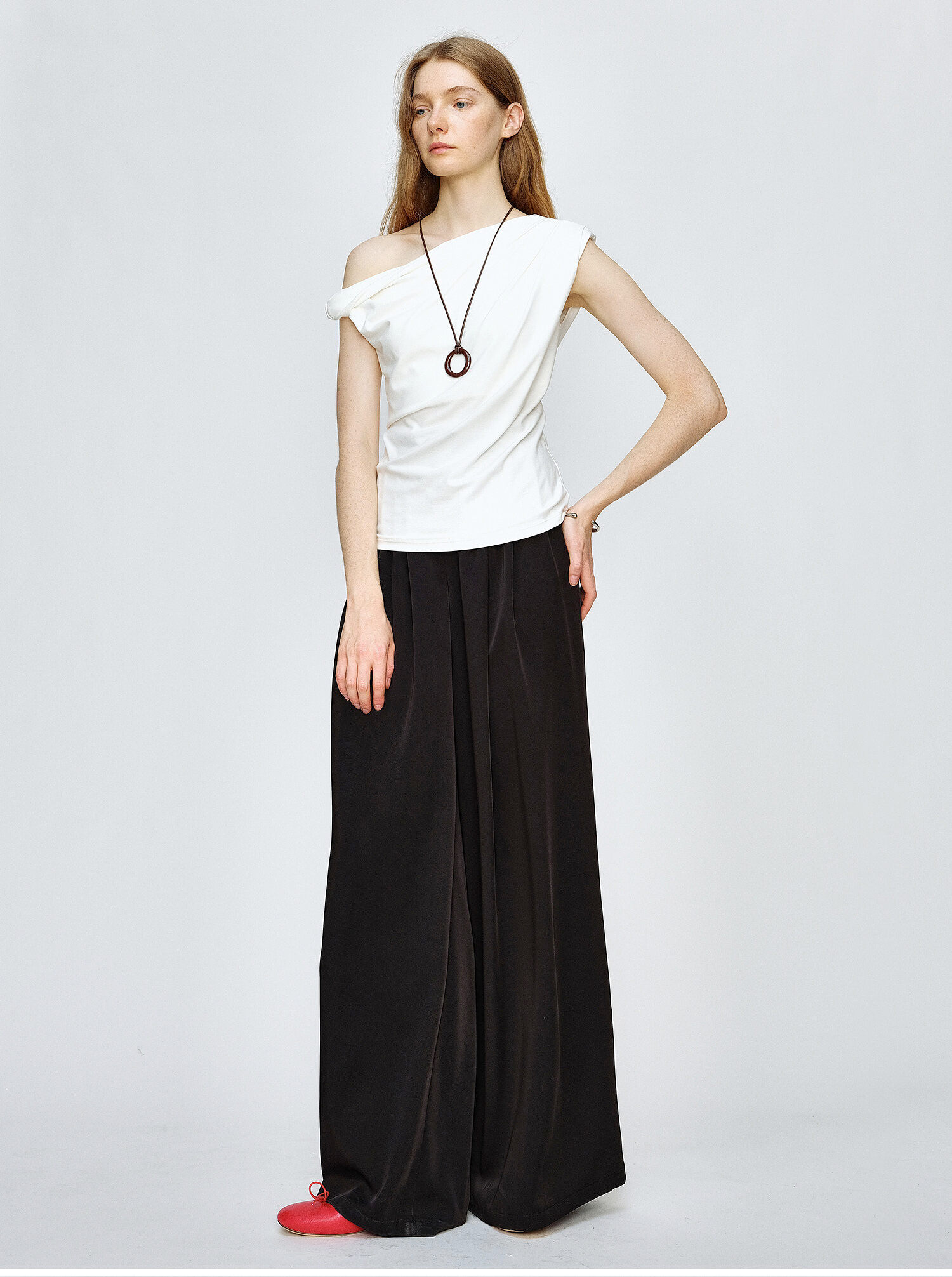 Marllen Yachting Shadow Luxury T-Shirt for Women Summer Wardrobe Essential Ruched Sleeveless Neckline Versatile Viscose Fiber