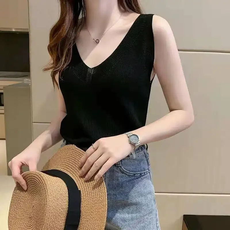 Vest Women's Summer Slimming Camisole Bottoming Shirt Black Sleeveless Knitted Short Ins Outer Wear Underwear Top Fashion