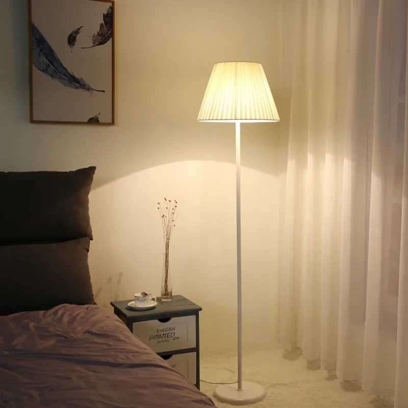Floor Lamp Living Room Library Bedroom LED Bedside Lamp Beauty Internet Celebrity Anchor Warm Vertical Type Table Lamp