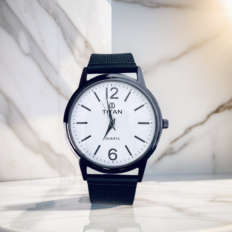 Silicon Belt Analog Watch For Men. 