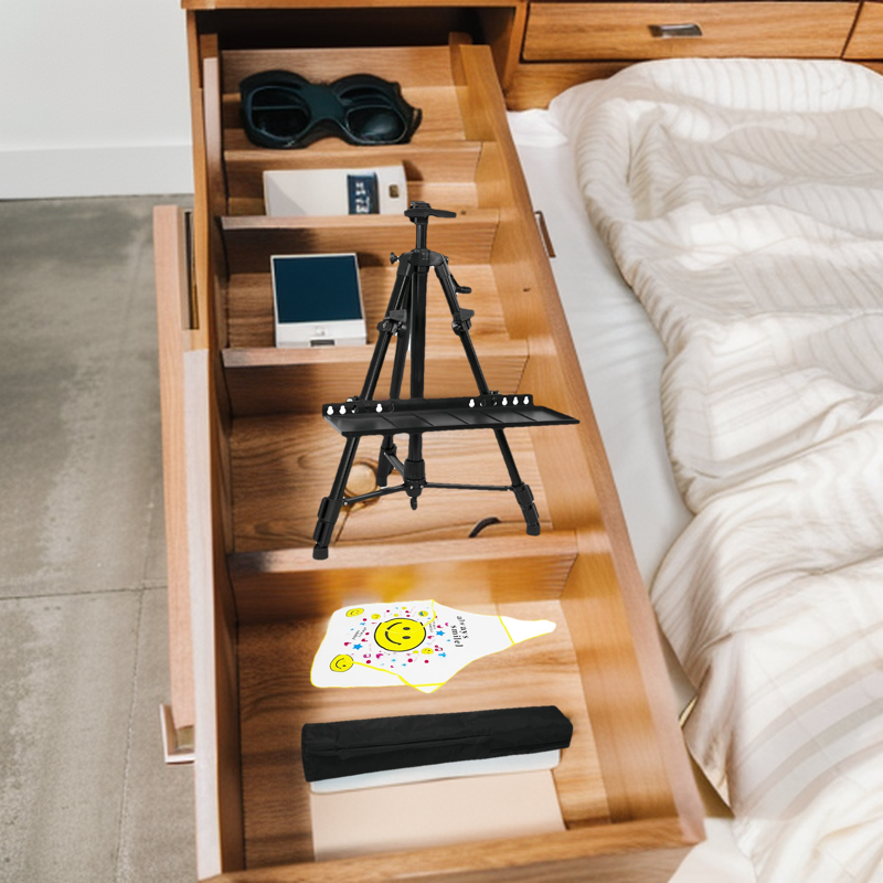 Fold-able Art Easel Stand. 