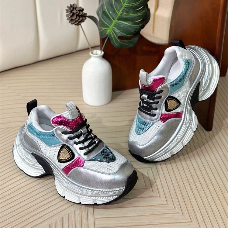Lässige Schuhe für Papa, trendiger neuer Stil, vielseitig, atmungsaktiv, bequem, Sportschuhe, dicker Saum, zur Erhöhung der Freizeit, Laufschuhe