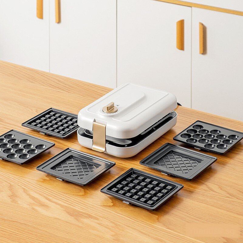 chaffle maker with removable plates