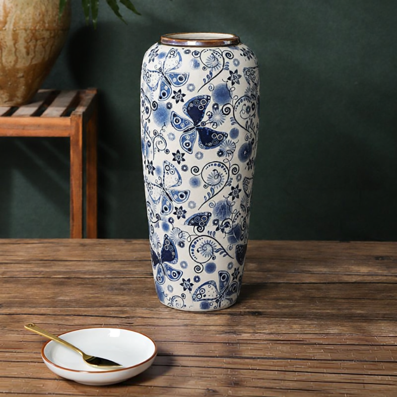 Retro Blue And White Porcelain Flower Vase Ceramic Home Decorative Item for Desktop Dry Flowers And Flowers B&B