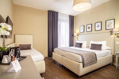 สินค้าดิจิทัลและบริการ โรงแรม Dedo Boutique,การจองโรงแรมซานตามาเรีย โนเวลลา,Marriott International, Hilton Worldwide, InterContinental Hotels Group (IHG), AccorHotels, Hyatt Hotels Corporation, Wyndham Hotels & Resorts, Huazhu Hotels Group, Disney... ราคา 13,521 บาท*ส่งฟรี