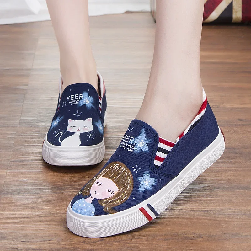 2021 Spring And Autumn New Korean Style Low Top Student Hand Drawn Canvas Shoes Casual Flat Female Cloth Shoes Slip-On Loafers