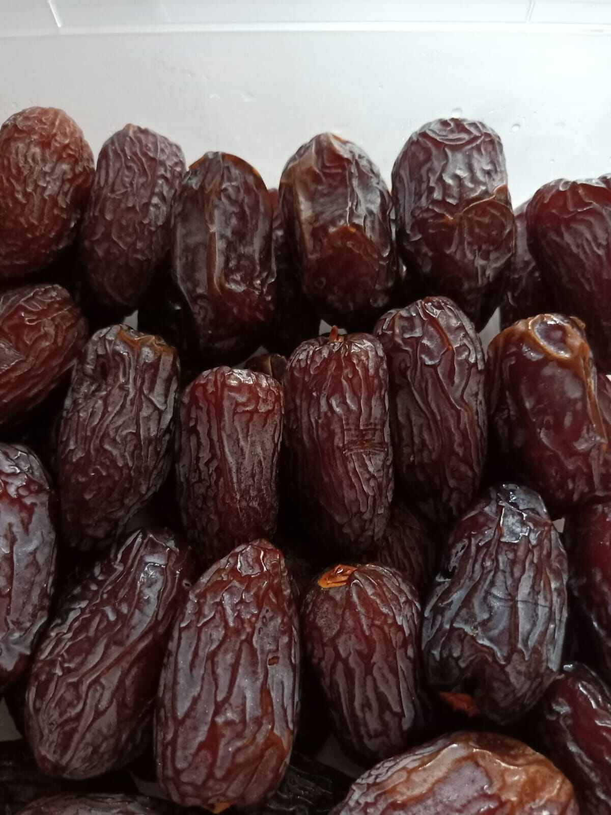 Kurma ajwa aliyah 1kg. 