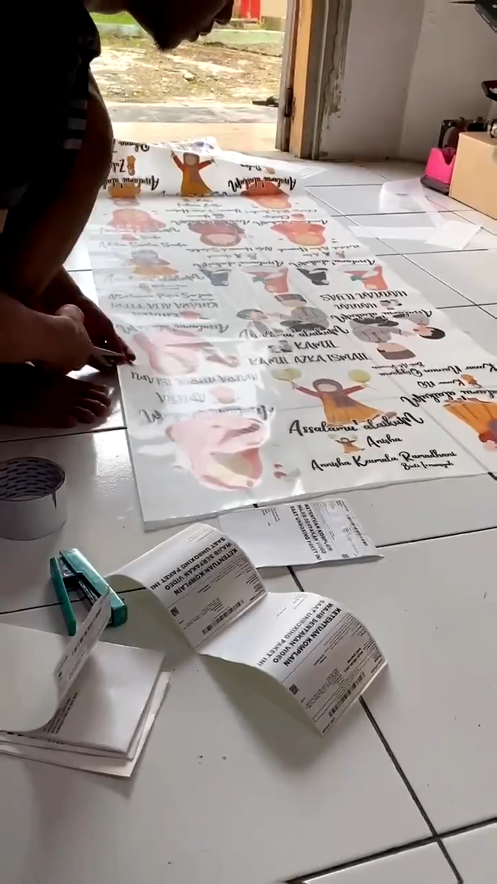 kaos anak pendek character Doraemon