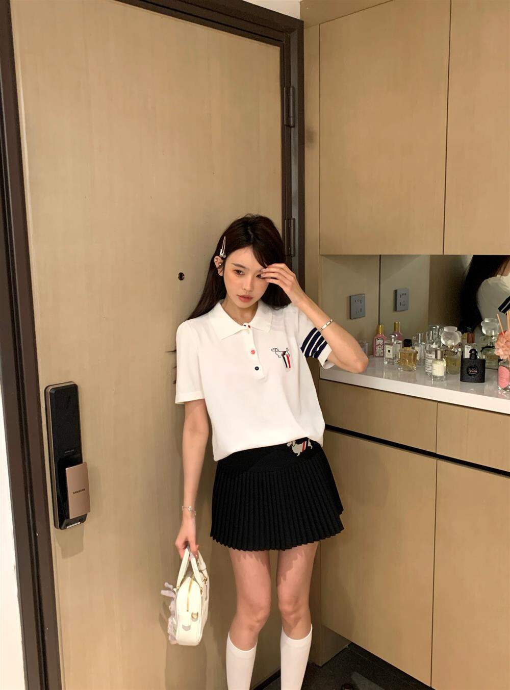 TB Thom Women's Summer Short Sleeve T-shirt with Embroidered Dog Cartoon and POLO Collar Slim Fit Regular Thickness for 18-24 Years Old
