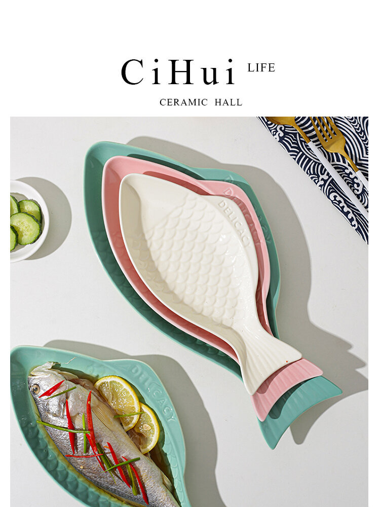 Le Creuset Fish Plate | Stoneware, Non-Stick, Oven & Microwave