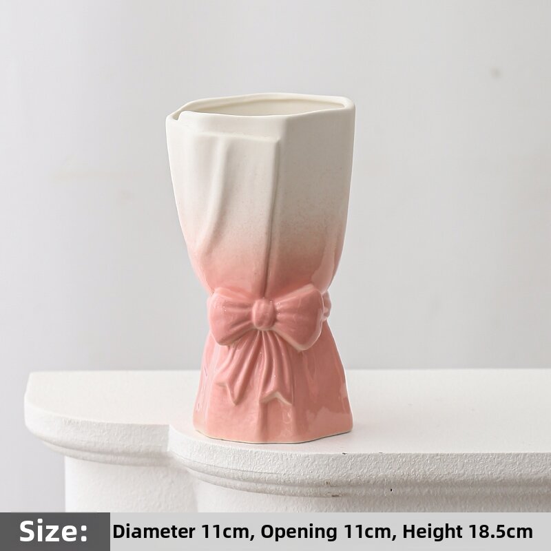 European Style Artistic Flower Vase Arrangement