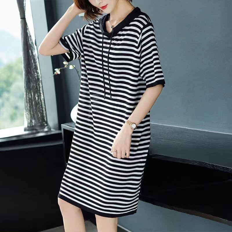 Women's plus Size Hooded Dress for 200 