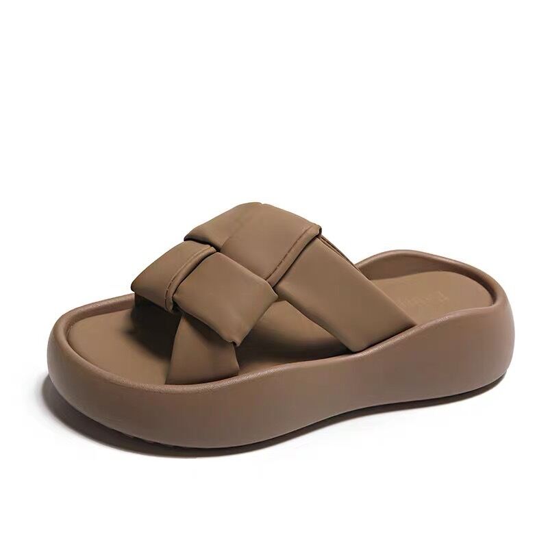 Fashionable Ladies Sandals Summer Outdoor Wear Thick Bottom Beach Slippers Soft Sole Comfortable Feel Casual Slip-On Shoes. 