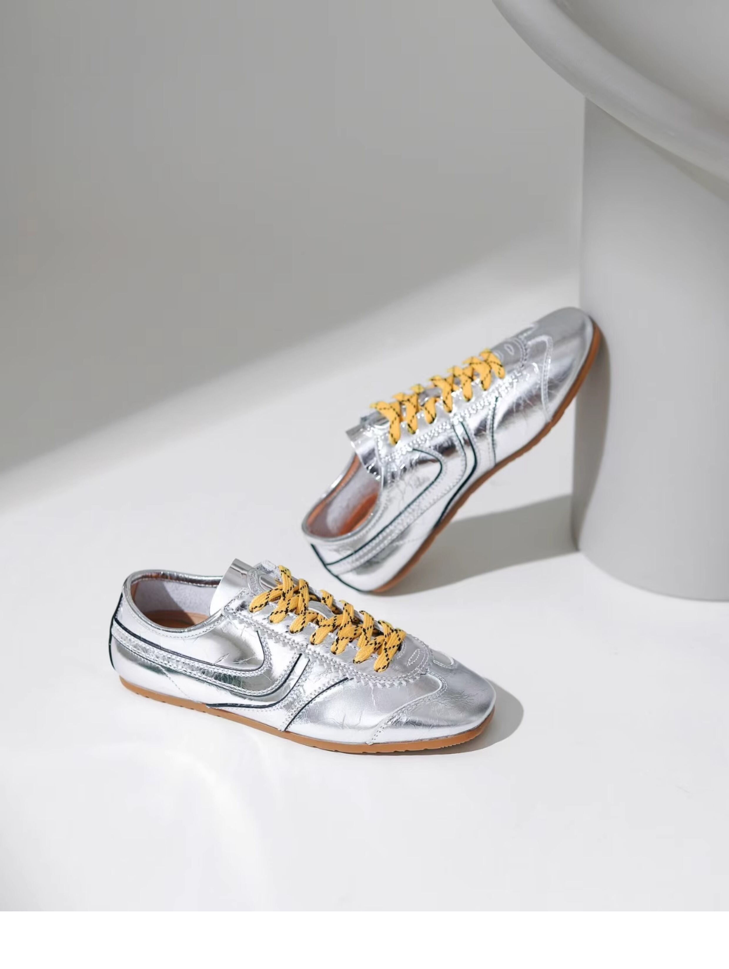 Olive Green Agam Shoes Deqin Casual Sneakers Women's Flat Bottom Sports Shoes Easy to Wear Comfortable Leather Interior · v12