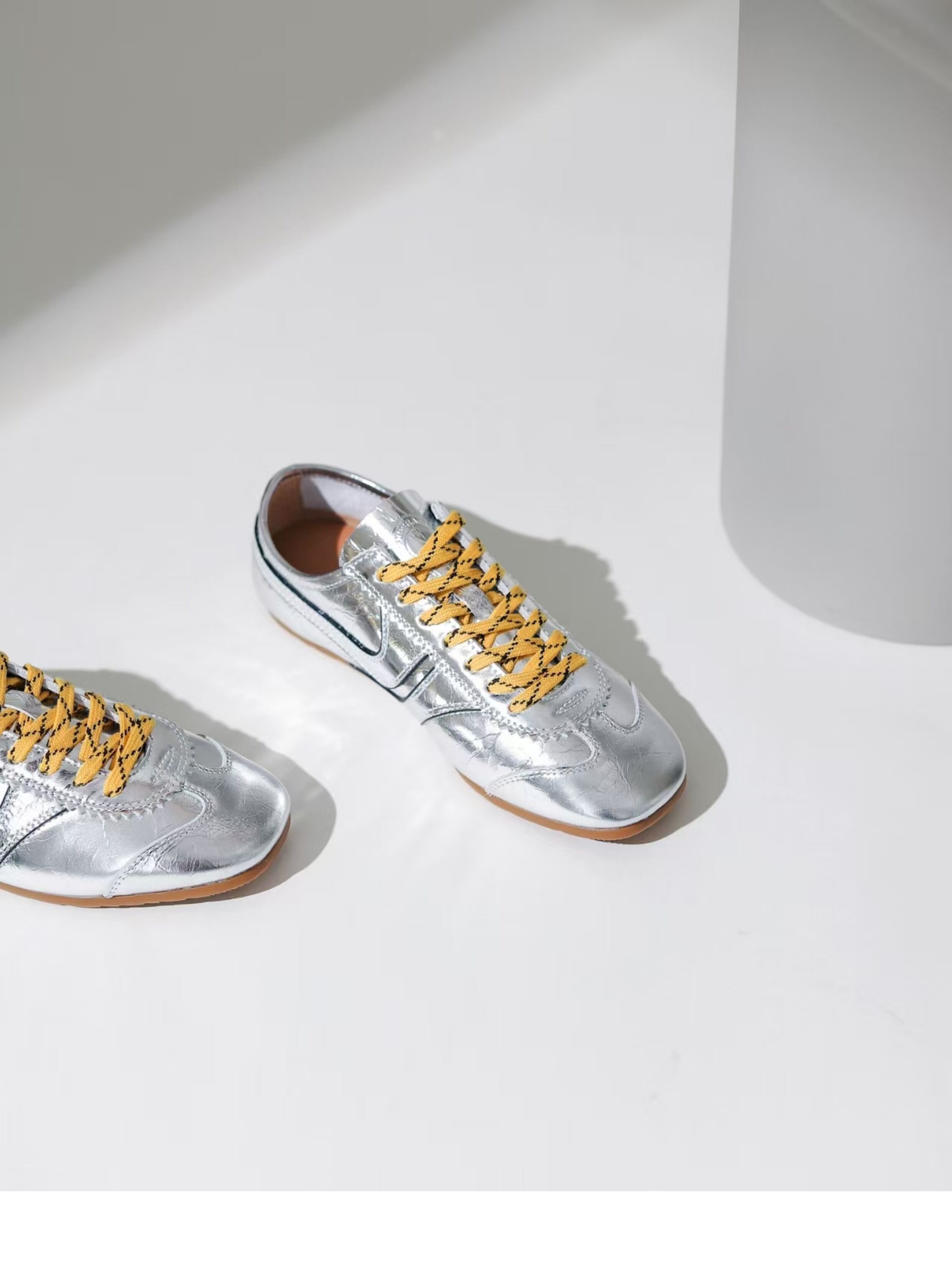 Olive Green Agam Shoes Deqin Casual Sneakers Women's Flat Bottom Sports Shoes Easy to Wear Comfortable Leather Interior · v12