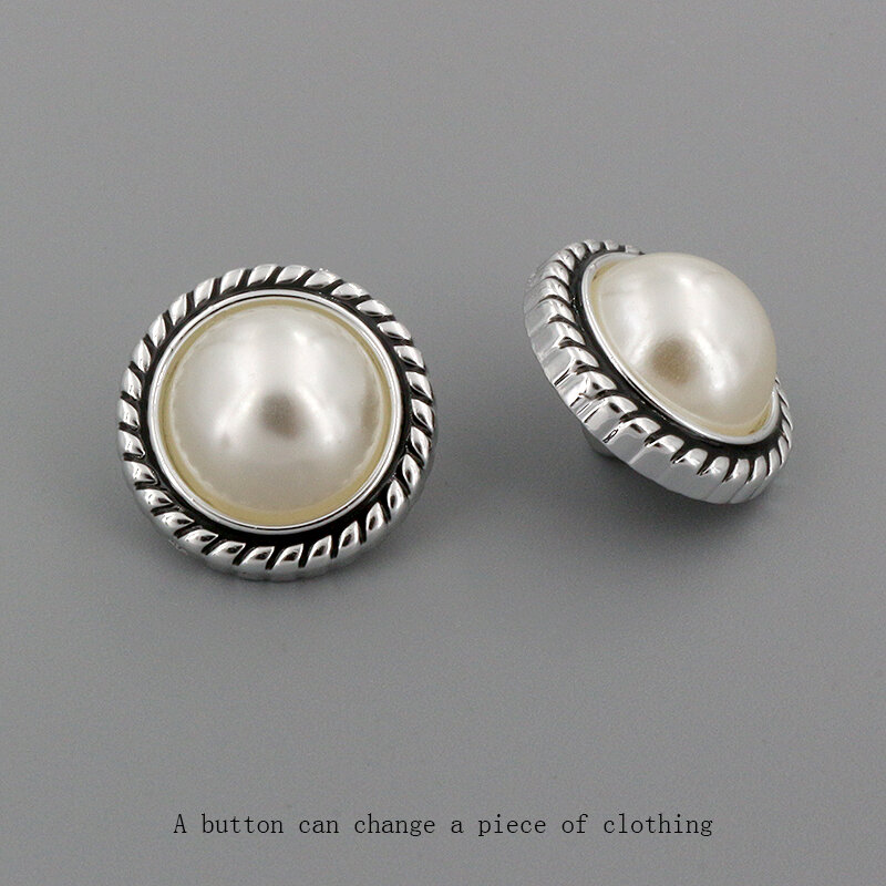 Exquisite Silver Pearl Plastic Buttons Womens Fashionable Elegant Shirt Sweater Coat Miniature Wind Outerwear Accessories